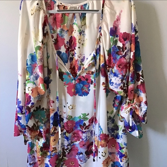 Ladies Floral Blouse 1X - Picture 1 of 1